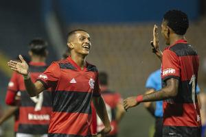 足球世界赛-罗马诺：2500万欧+奖金，弗拉门戈右后卫韦斯利转会罗马即将敲定